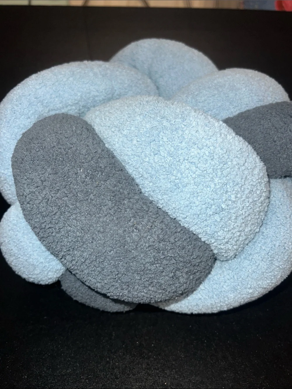Sunday Citizen 2-tone blues knotted “snug” pillow- NWT
